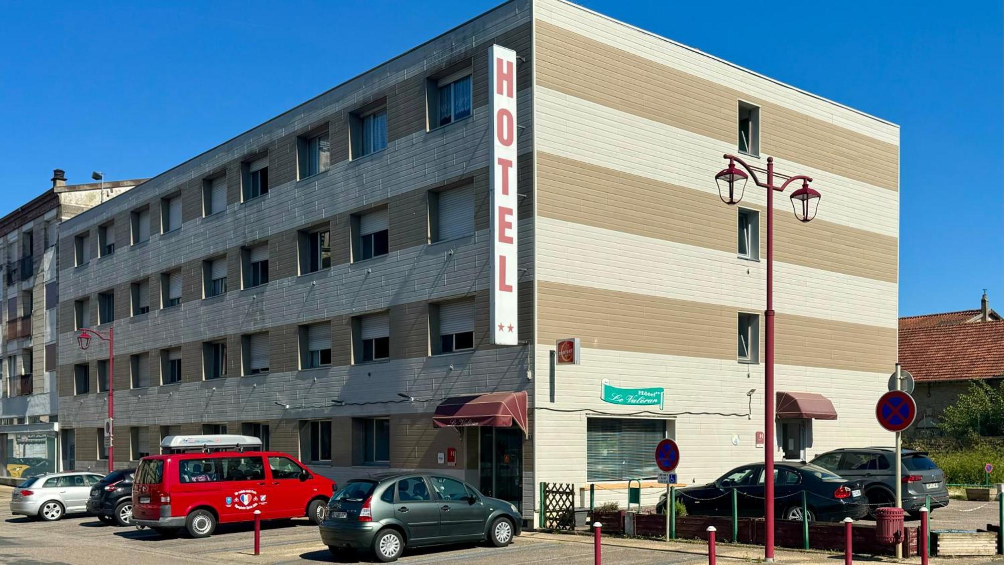 Hotel Le Valeran Ligny-en-Barrois Esterno foto